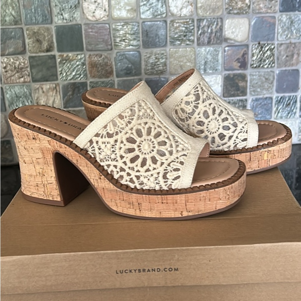 Lucky Brand Women's Tan Crochet Mules